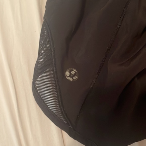 HOTTY HOT LULULEMON SHORTS - Picture 3 of 6